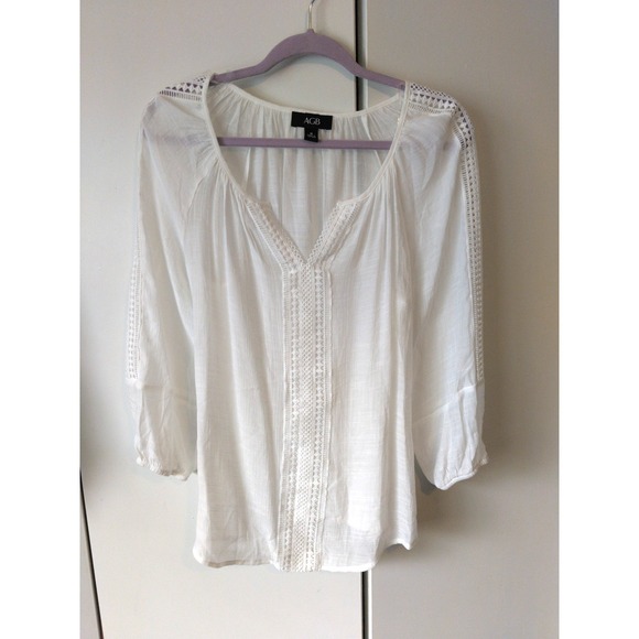 AGB Tops - Womens Feminine Crochet Details Sheer Top Size M White Boho Beachy Coastal